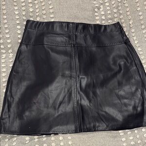 Elegant Black Leather Skirt